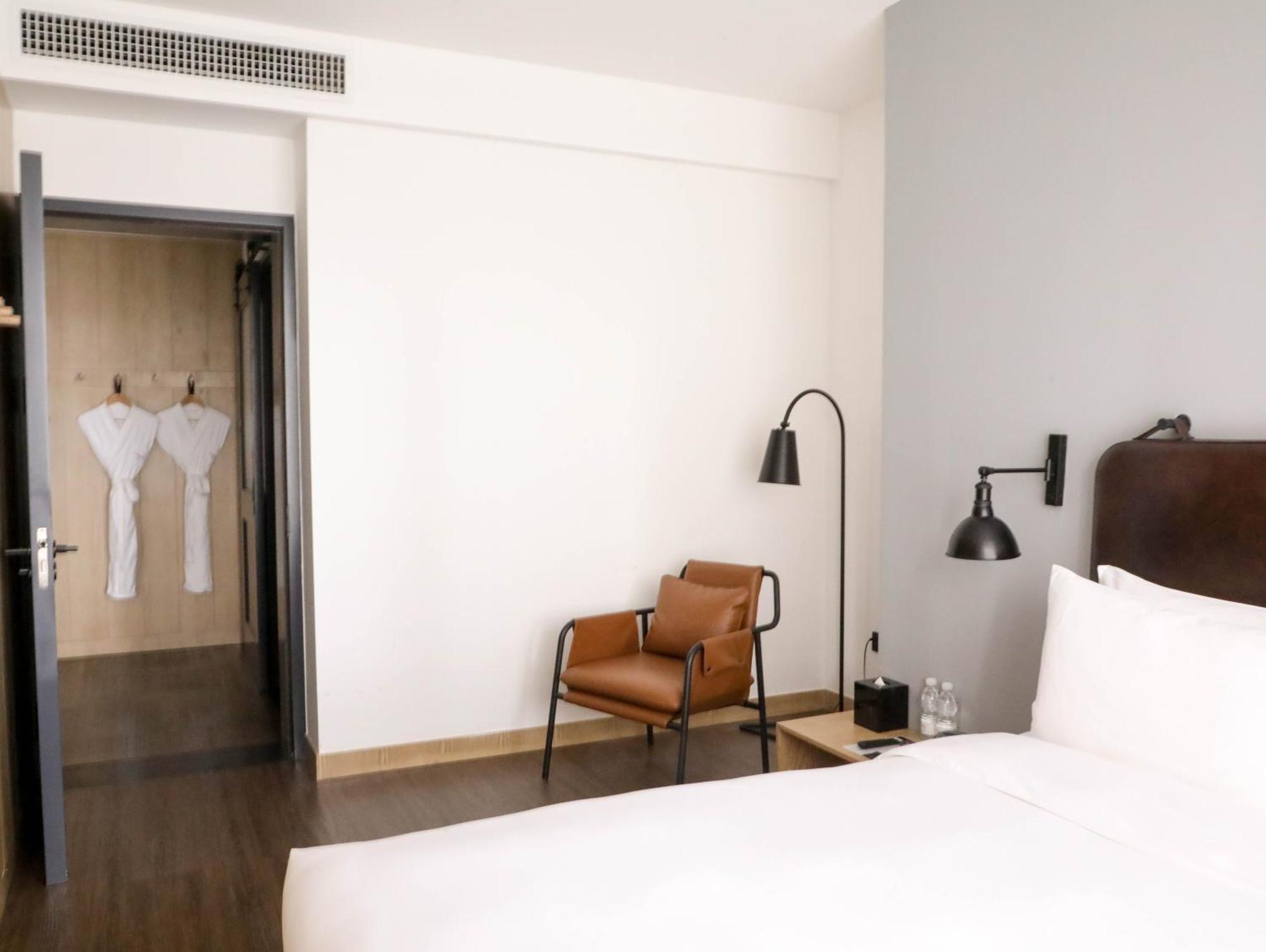 Moxy Shenzhen North Station Otel Dış mekan fotoğraf