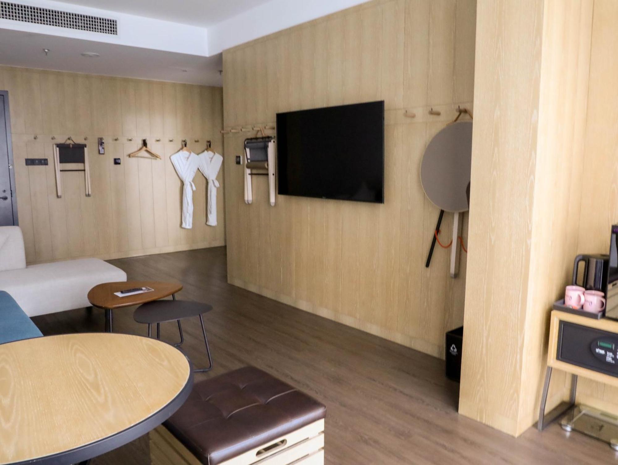 Moxy Shenzhen North Station Otel Dış mekan fotoğraf